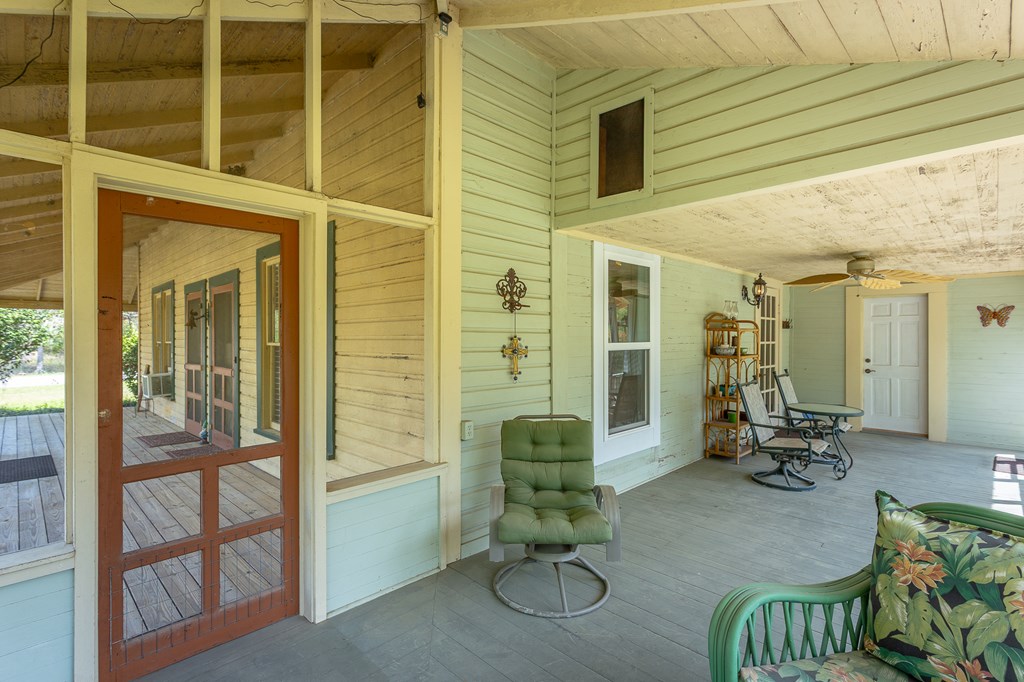 10639 Sw 8th St, 32321