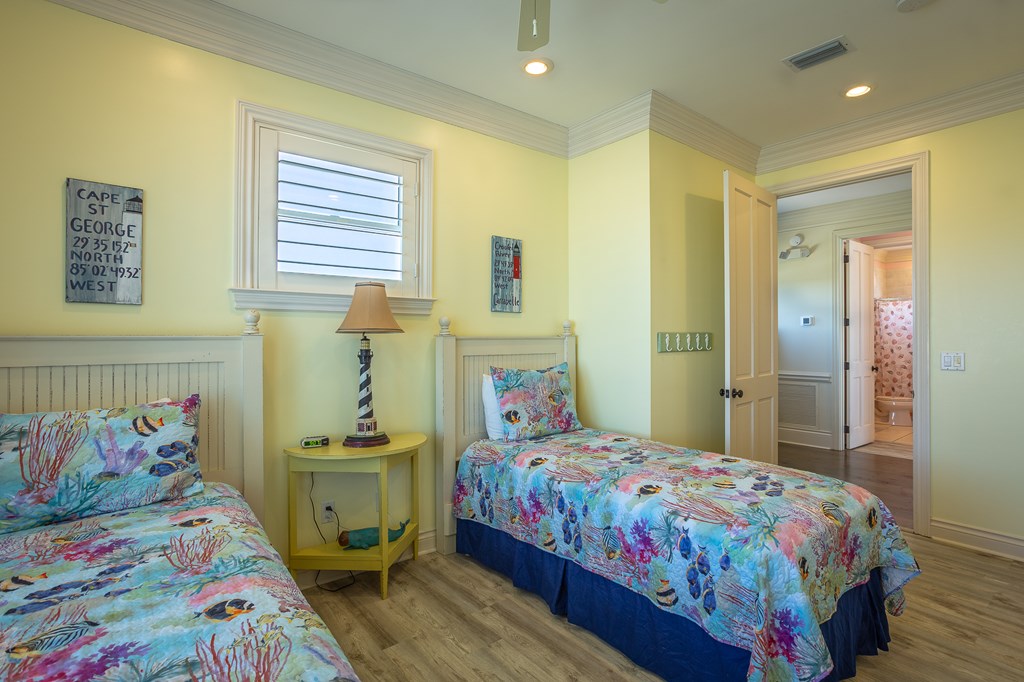 2116 Tarpon Ln, St. George Island 32328