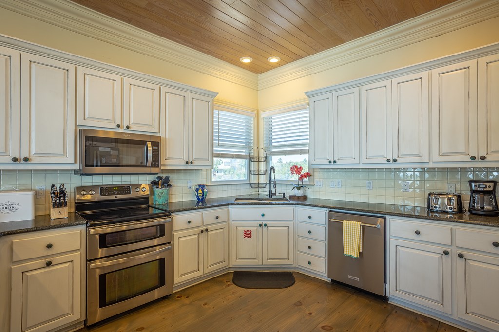 2116 Tarpon Ln, St. George Island 32328