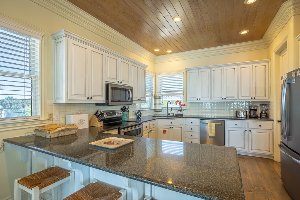2116 Tarpon Ln, St. George Island 32328