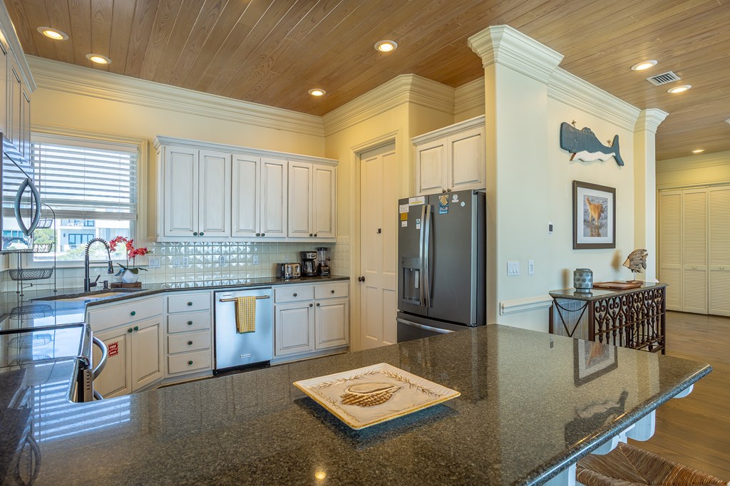 2116 Tarpon Ln, St. George Island 32328