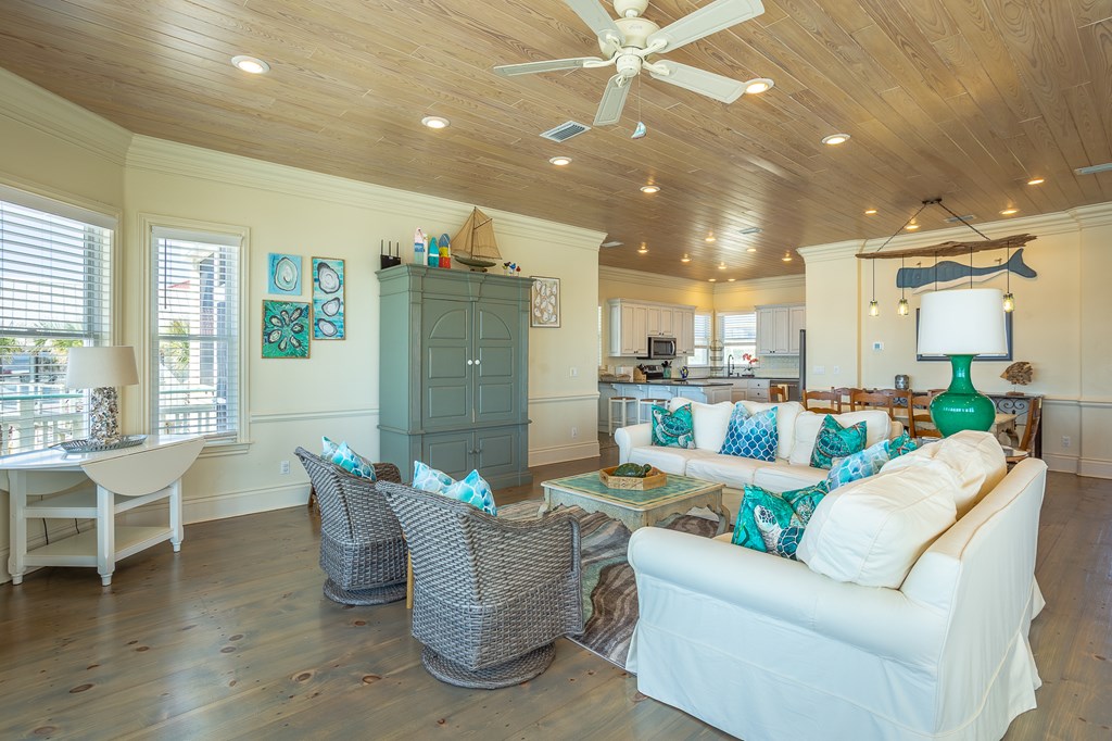 2116 Tarpon Ln, St. George Island 32328