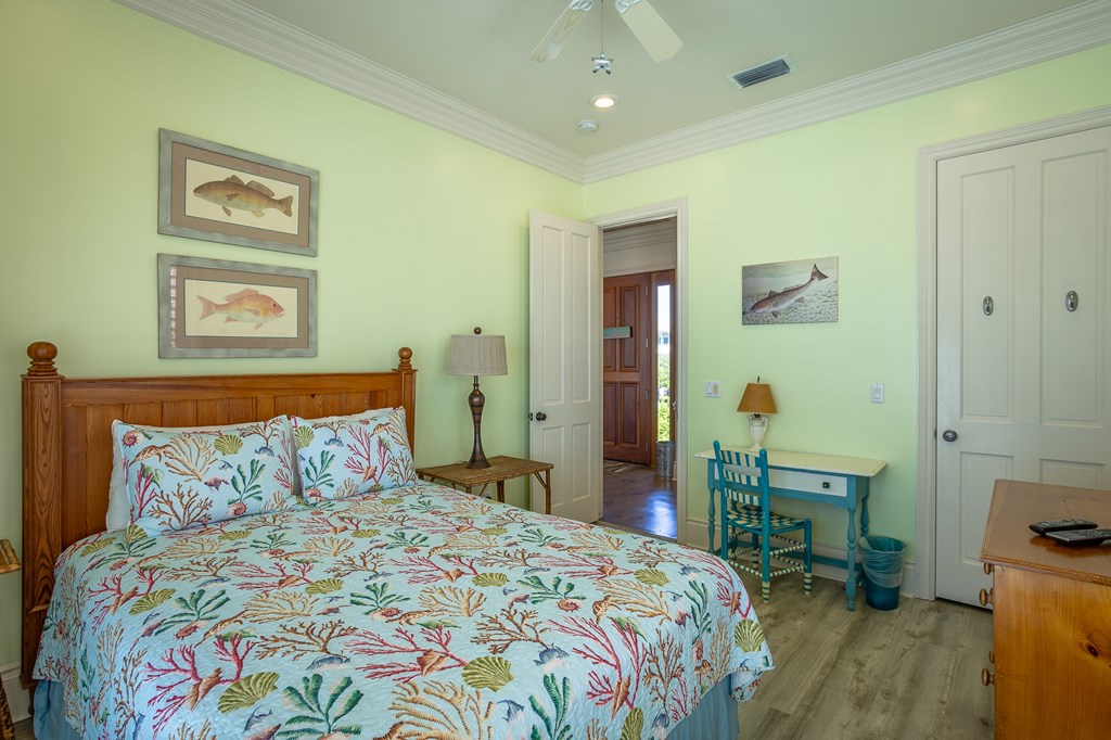 2116 Tarpon Ln, St. George Island 32328