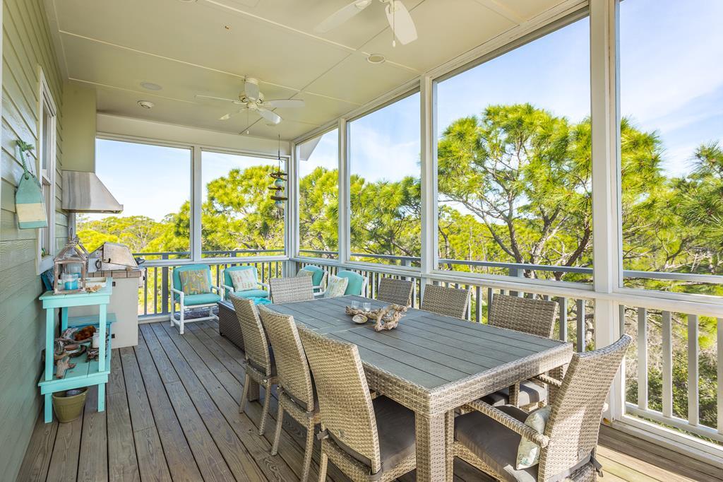 1704 Magnolia Rd, St. George Island 32328