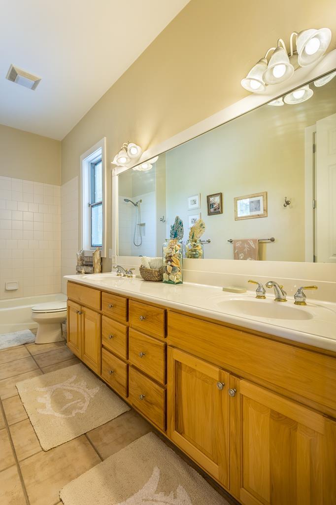 1704 Magnolia Rd, St. George Island 32328