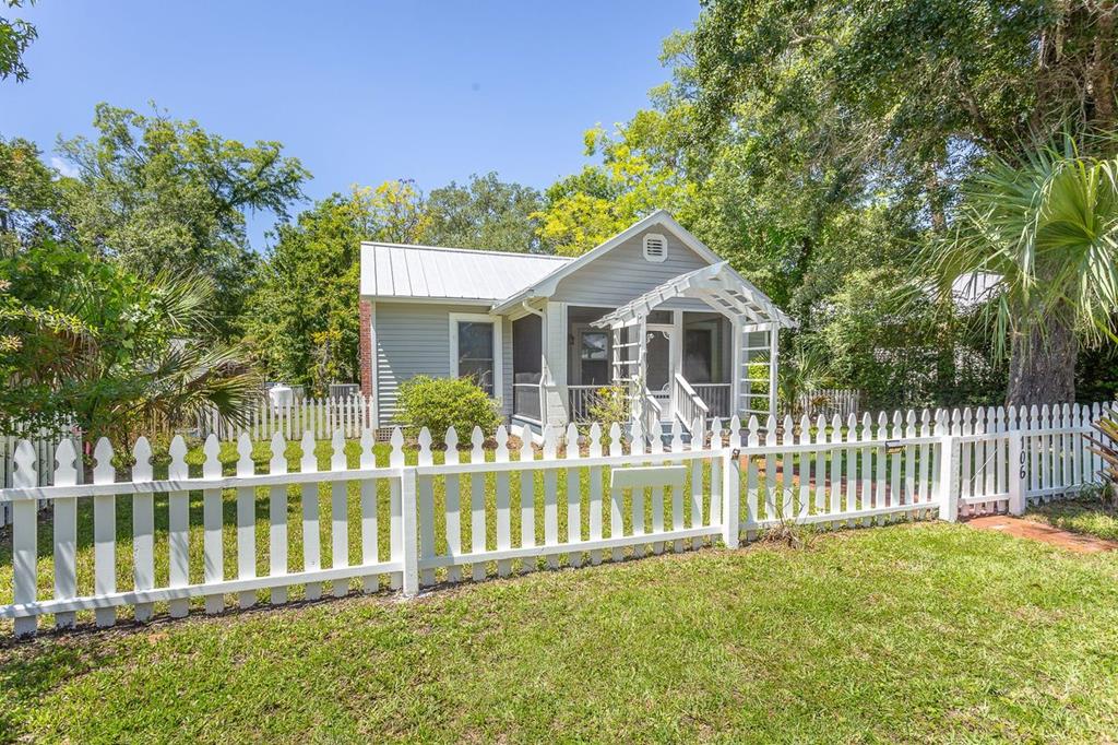 106 17th St, 32320