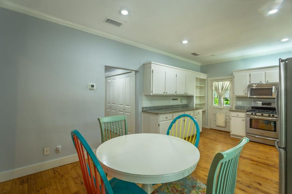 106 17th St, 32320
