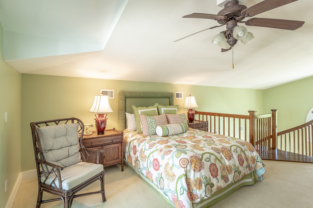 2136 Palmetto Way, St. George Island 32328