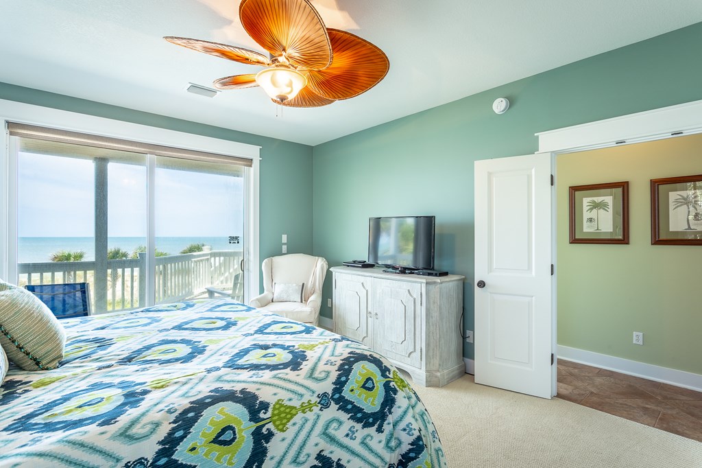 2136 Palmetto Way, St. George Island 32328