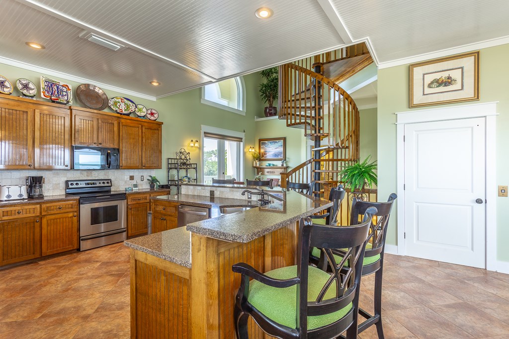 2136 Palmetto Way, St. George Island 32328