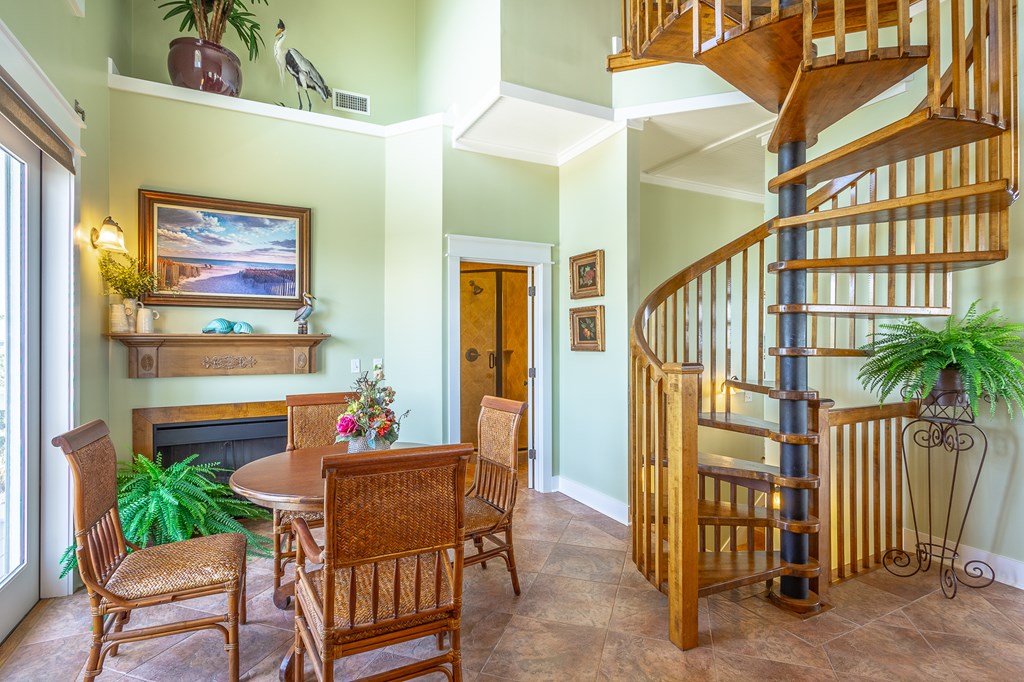 2136 Palmetto Way, St. George Island 32328