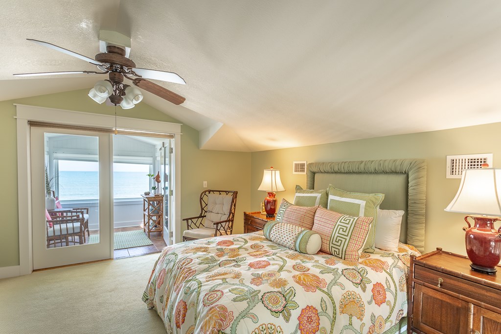 2136 Palmetto Way, St. George Island 32328