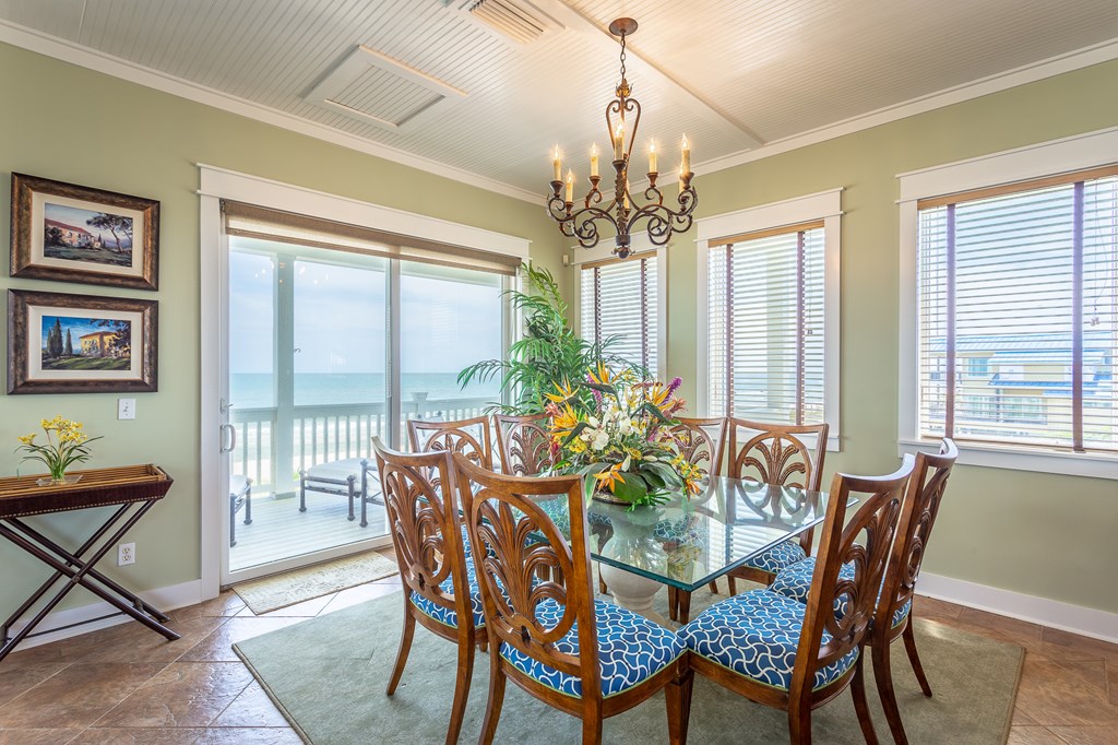 2136 Palmetto Way, St. George Island 32328