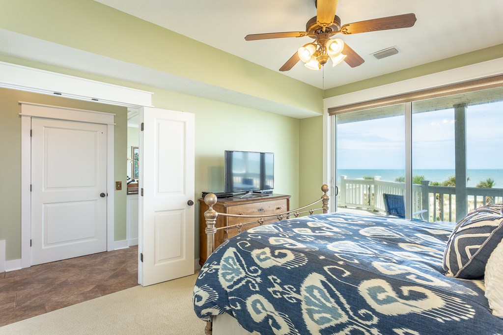 2136 Palmetto Way, St. George Island 32328