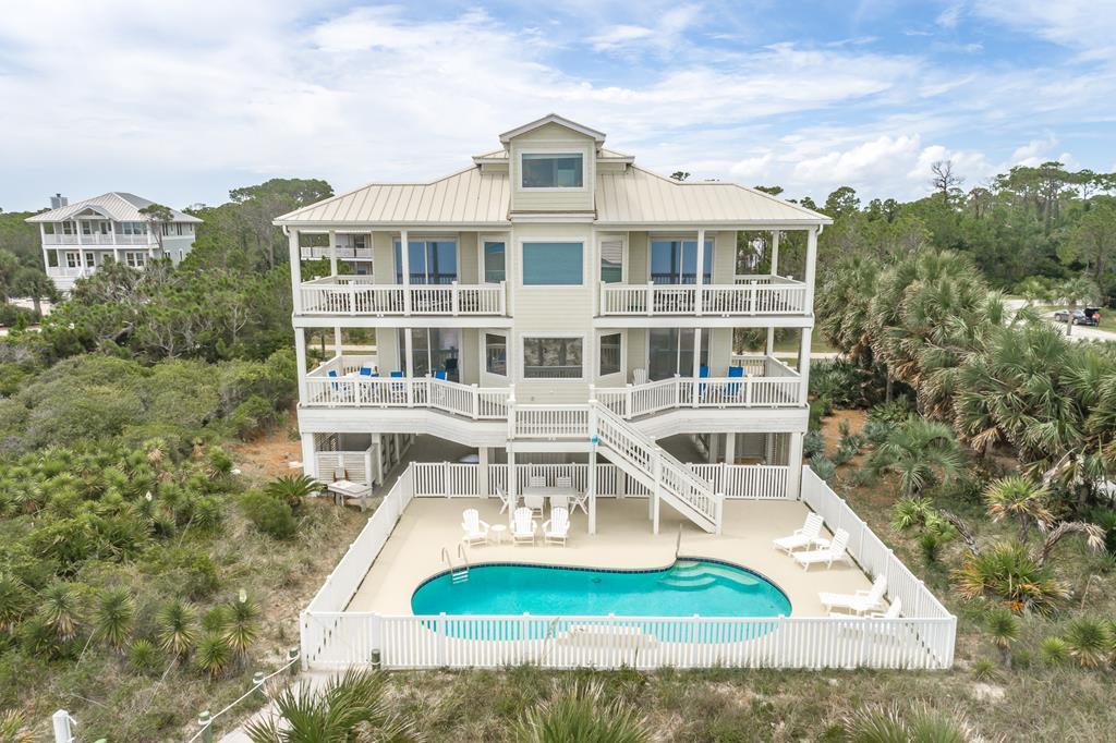2136 Palmetto Way, St. George Island 32328