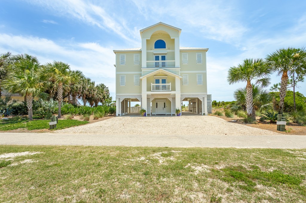 2136 Palmetto Way, St. George Island 32328