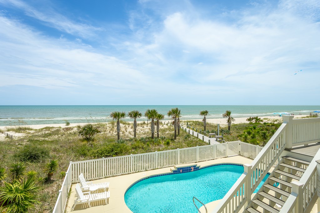 2136 Palmetto Way, St. George Island 32328