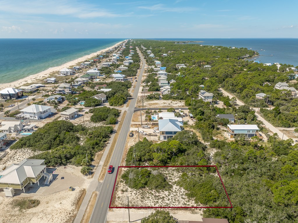 757 W Gulf Beach Dr, St. George Island 32328