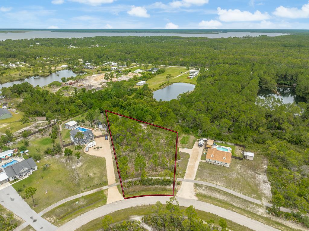 355 Lily Cir., 32328