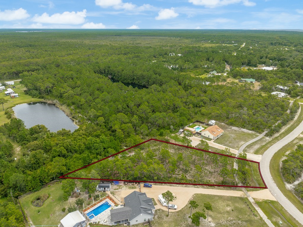 355 Lily Cir., 32328