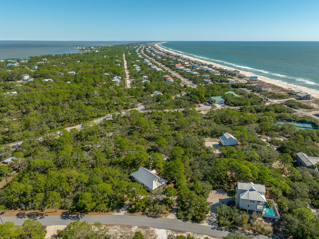 1208 Sea Dune Dr, St. George Island 32328