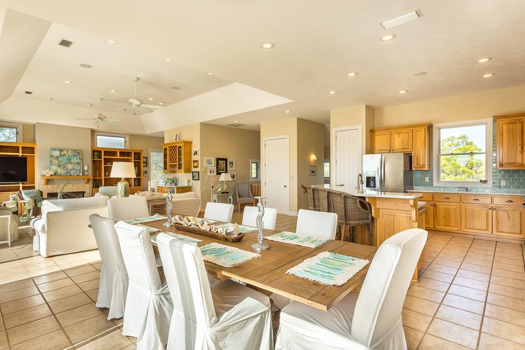 1704 Magnolia Rd, St. George Island 32328