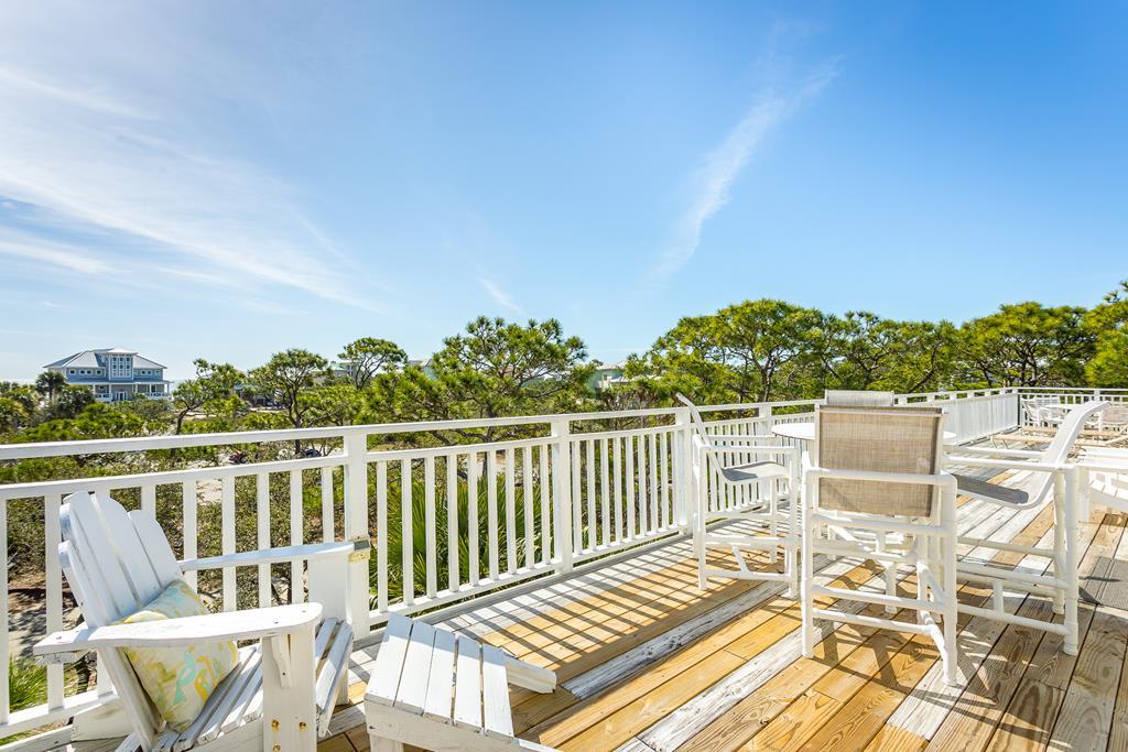 1704 Magnolia Rd, St. George Island 32328