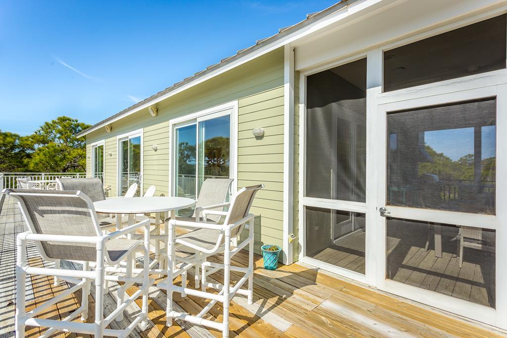 1704 Magnolia Rd, St. George Island 32328