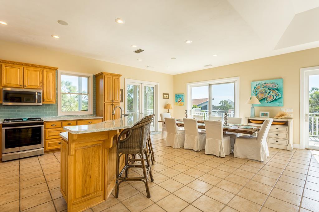 1704 Magnolia Rd, St. George Island 32328