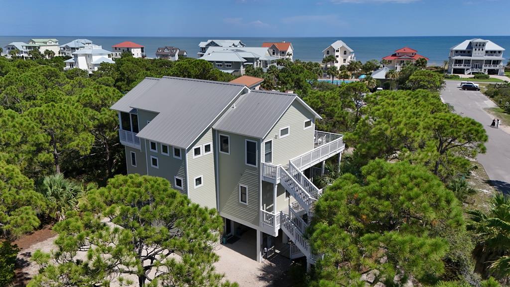1704 Magnolia Rd, St. George Island 32328