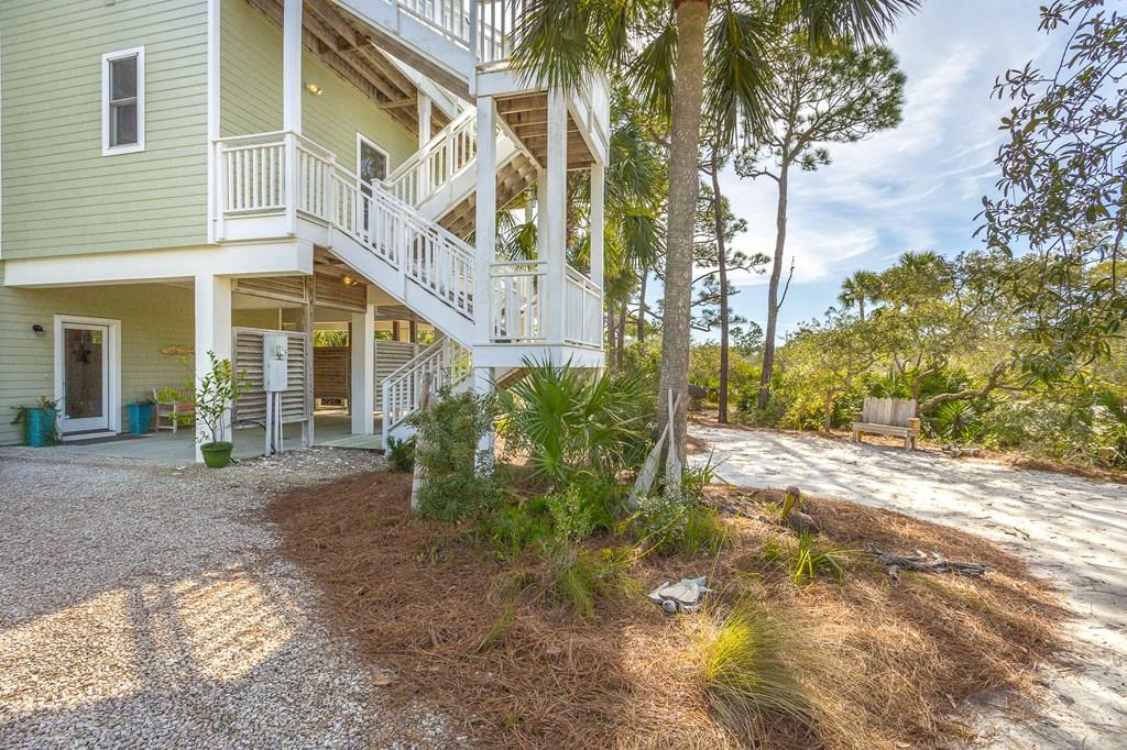 1704 Magnolia Rd, St. George Island 32328
