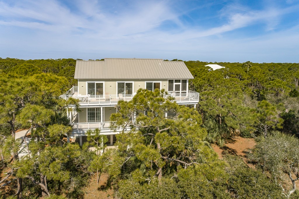 1704 Magnolia Rd, St. George Island 32328
