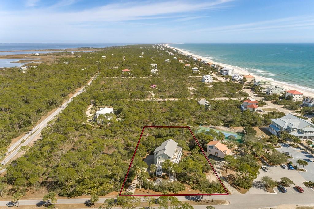 1704 Magnolia Rd, St. George Island 32328