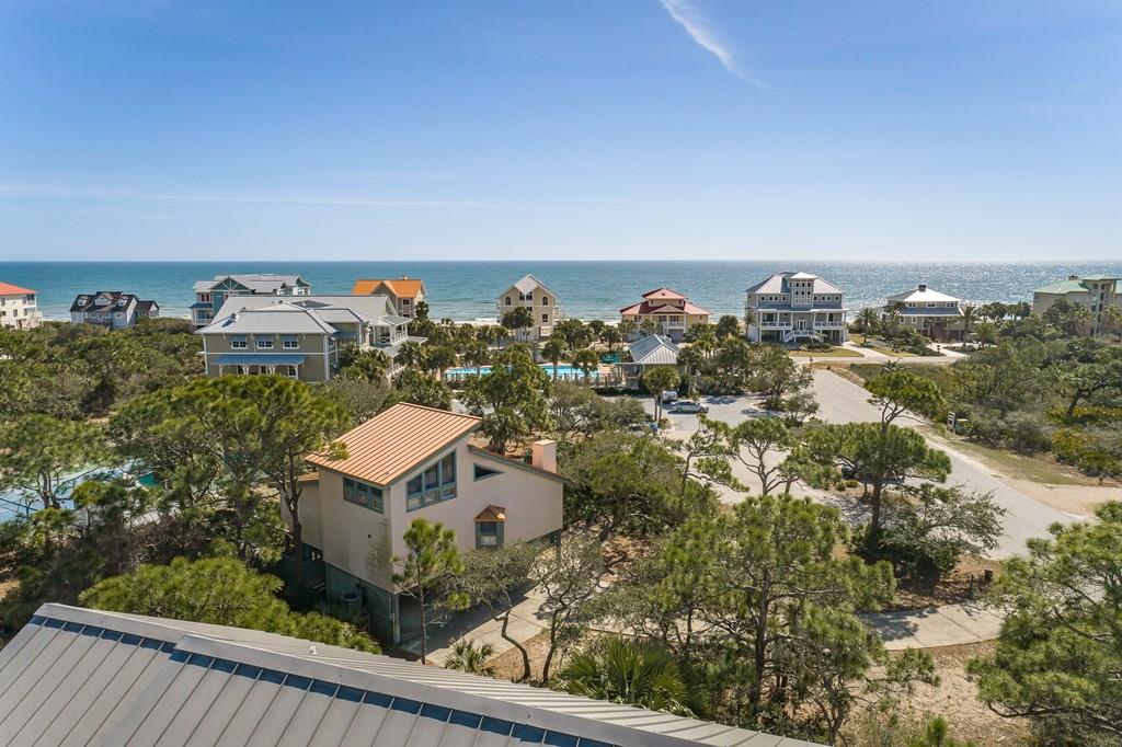 1704 Magnolia Rd, St. George Island 32328