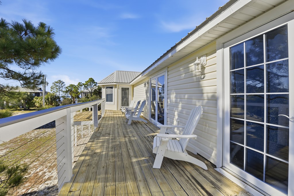 325 Marks St, St. George Island 32328