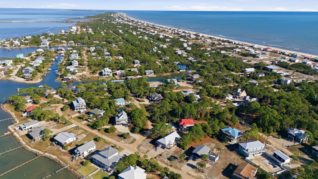 325 Marks St, St. George Island 32328