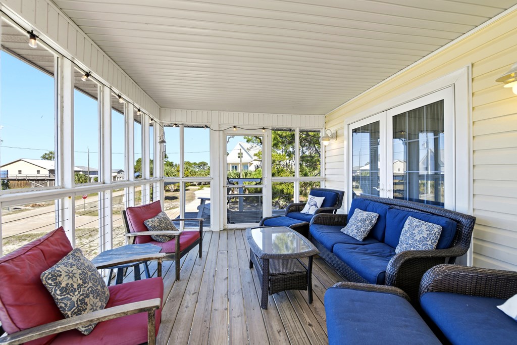 325 Marks St, St. George Island 32328