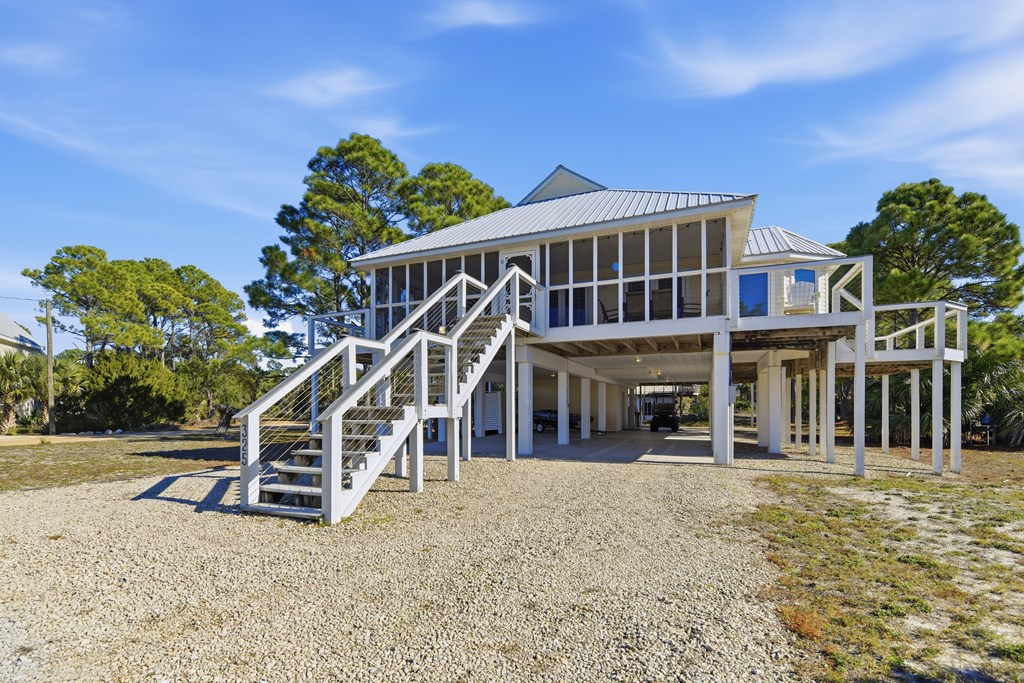 325 Marks St, St. George Island 32328