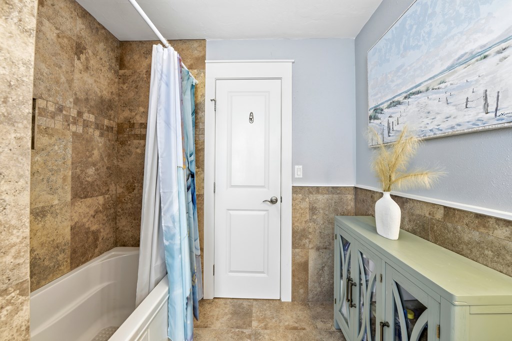 1809 E Gulf Beach Dr, St. George Island 32328