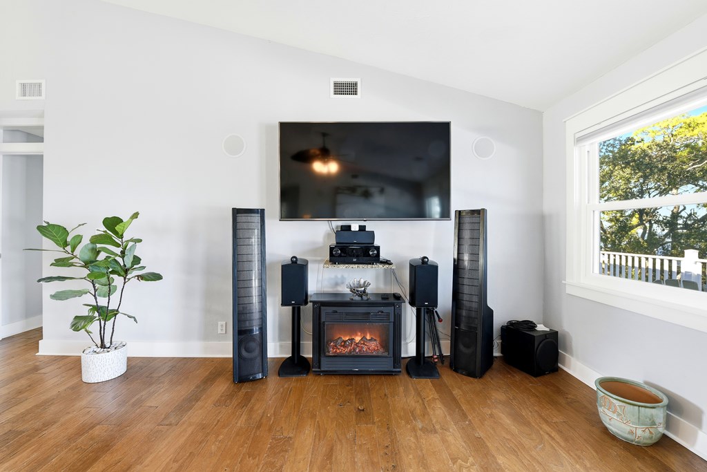 1809 E Gulf Beach Dr, St. George Island 32328