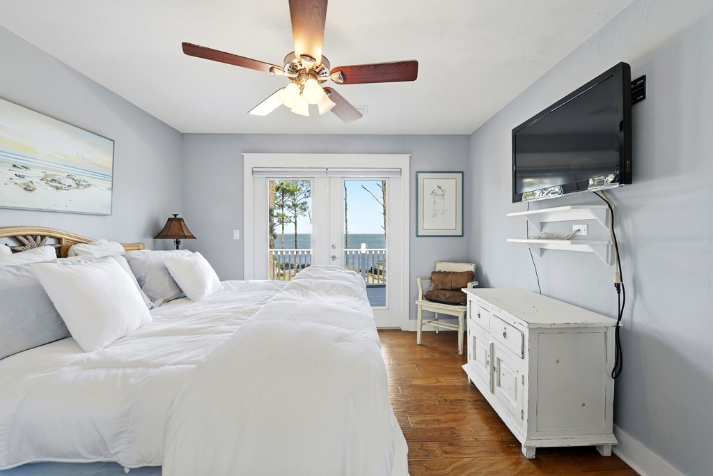 1809 E Gulf Beach Dr, St. George Island 32328