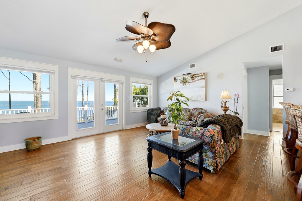 1809 E Gulf Beach Dr, St. George Island 32328