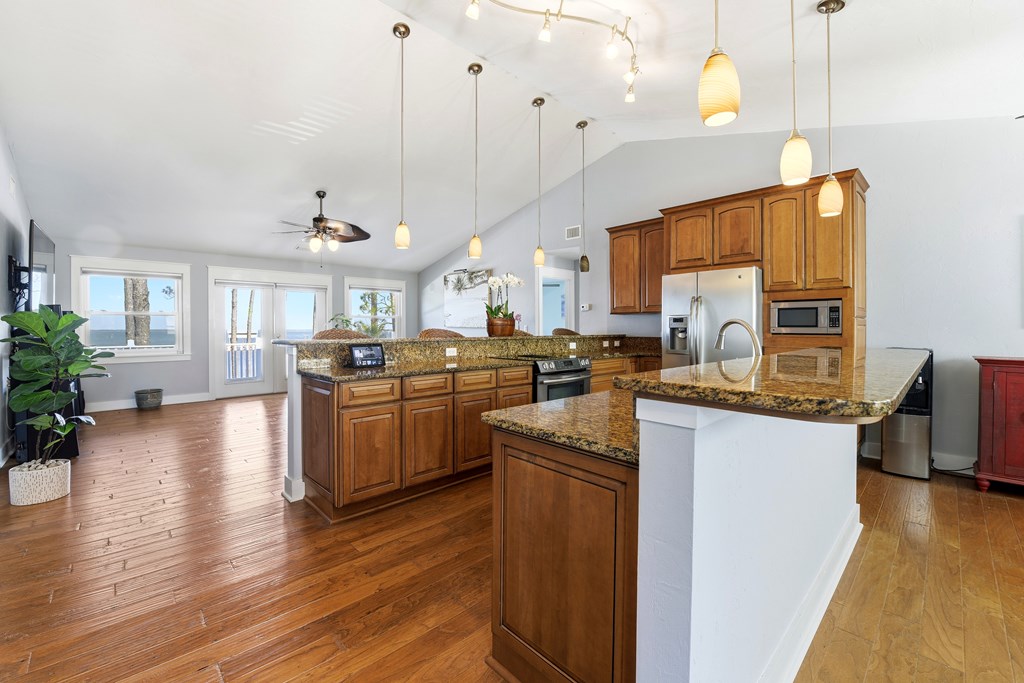 1809 E Gulf Beach Dr, St. George Island 32328