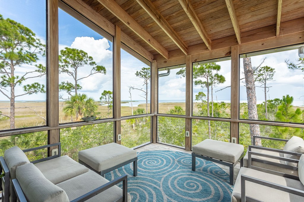 1723 Kingfisher Rd, St. George Island 32328