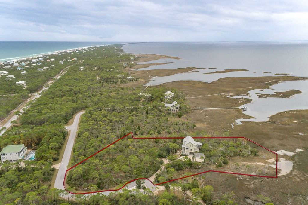 1723 Kingfisher Rd, St. George Island 32328