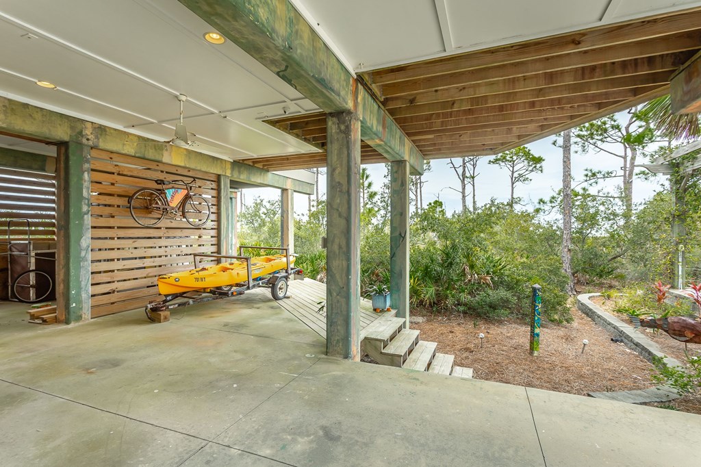 1723 Kingfisher Rd, St. George Island 32328