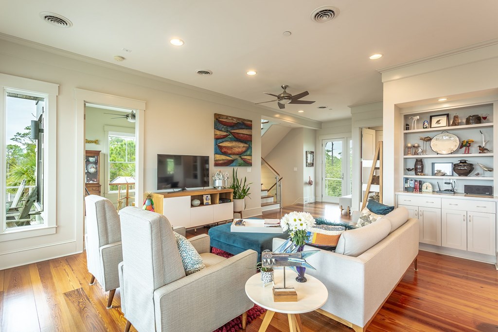 1723 Kingfisher Rd, St. George Island 32328