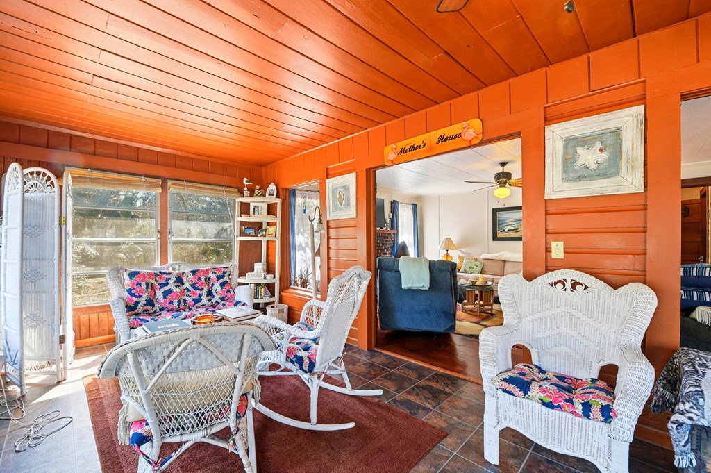 1115 Tallahassee St, 32322