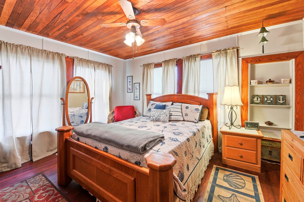 1115 Tallahassee St, 32322