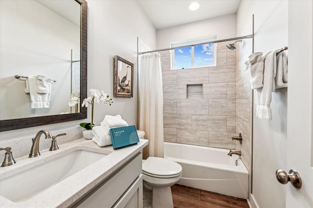 617 W Gulf Beach Dr, St. George Island 32328